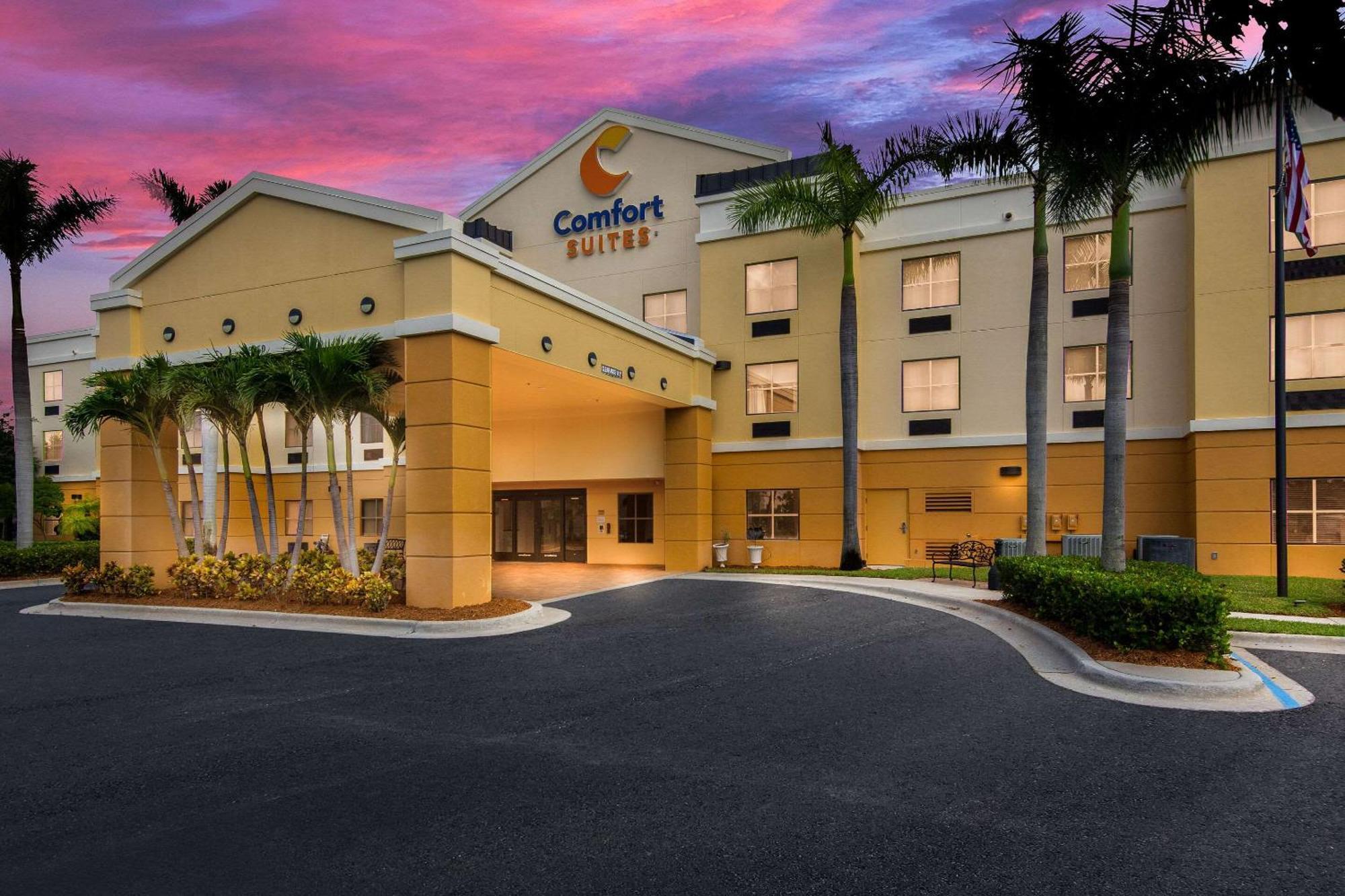 Comfort Suites Vero Beach I-95 Eksteriør billede